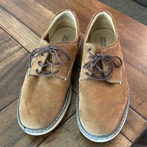 Johnson &Murphy boys upper leather dress shoe size 4